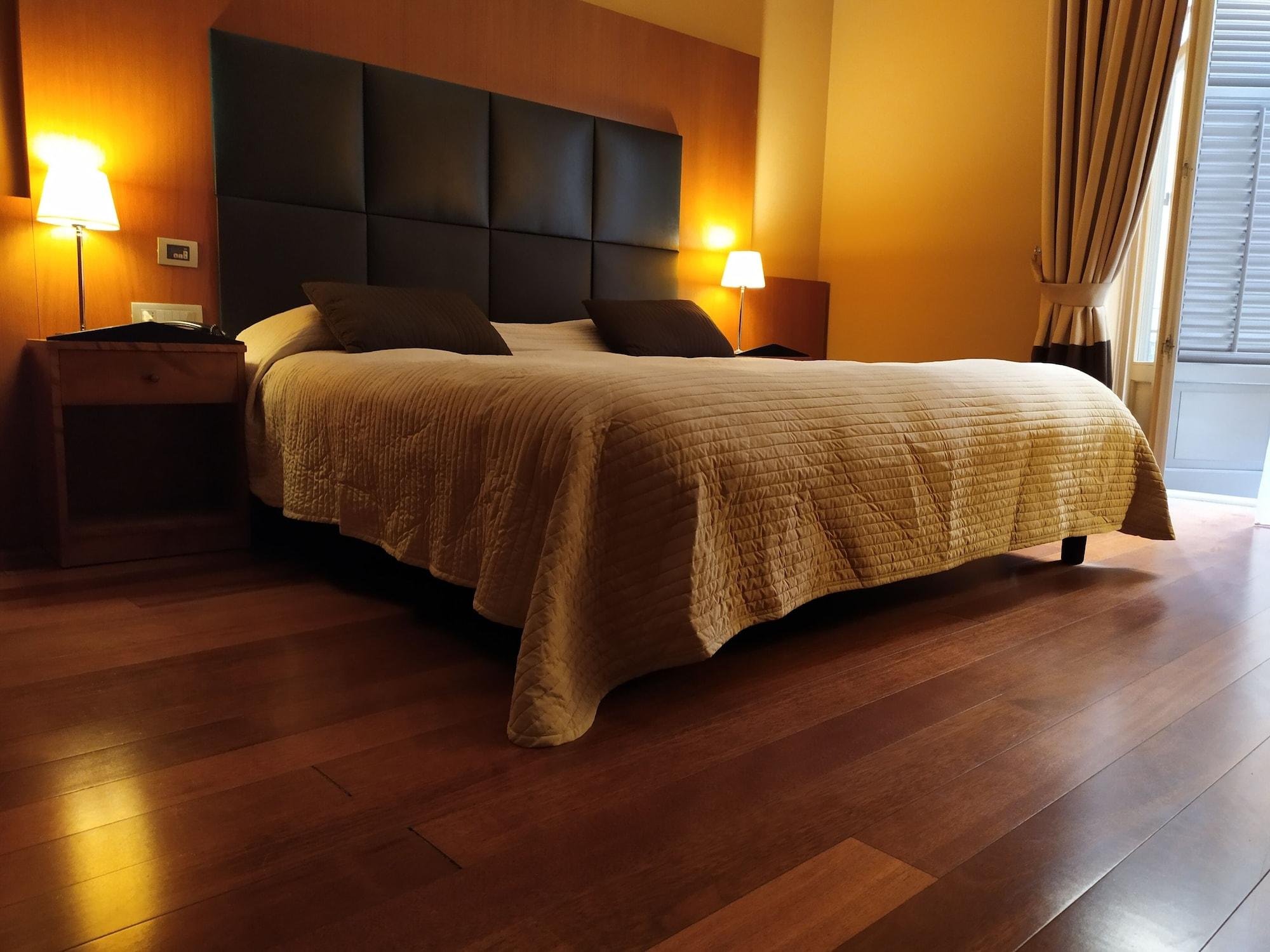 Hotel Porta Felice & Spa Палермо Екстериор снимка