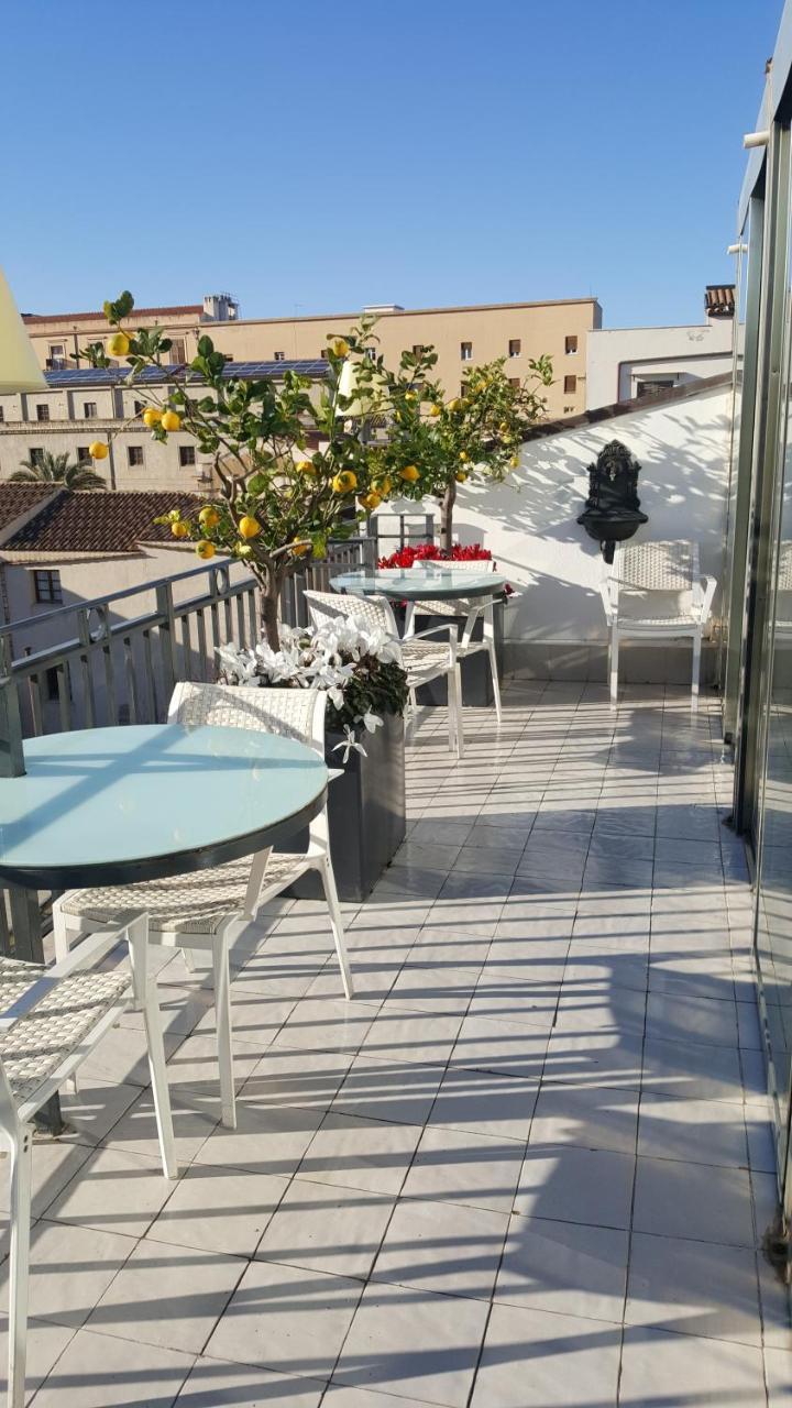 Hotel Porta Felice & Spa Палермо Екстериор снимка